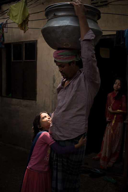 Moti Miah with his younger daughter Moti Miah with his younger daughter